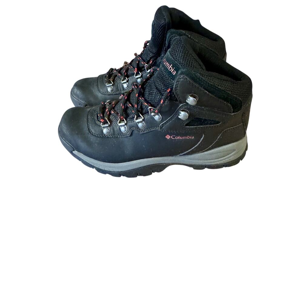 Columbia Newton Ridge Plus Waterproof Hiking Boots Black Red Womens 7.5